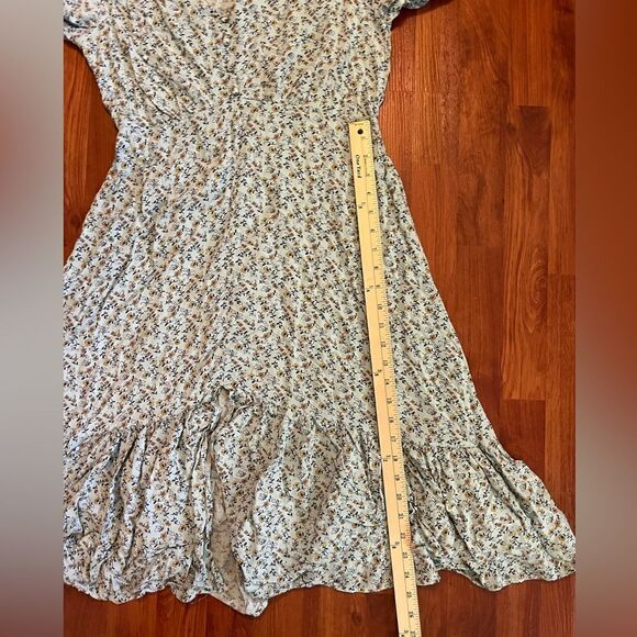LUXOLOGY blue floral dress. Size medium. - Picture 8 of 12